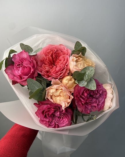 Розы с доставкой по Астане